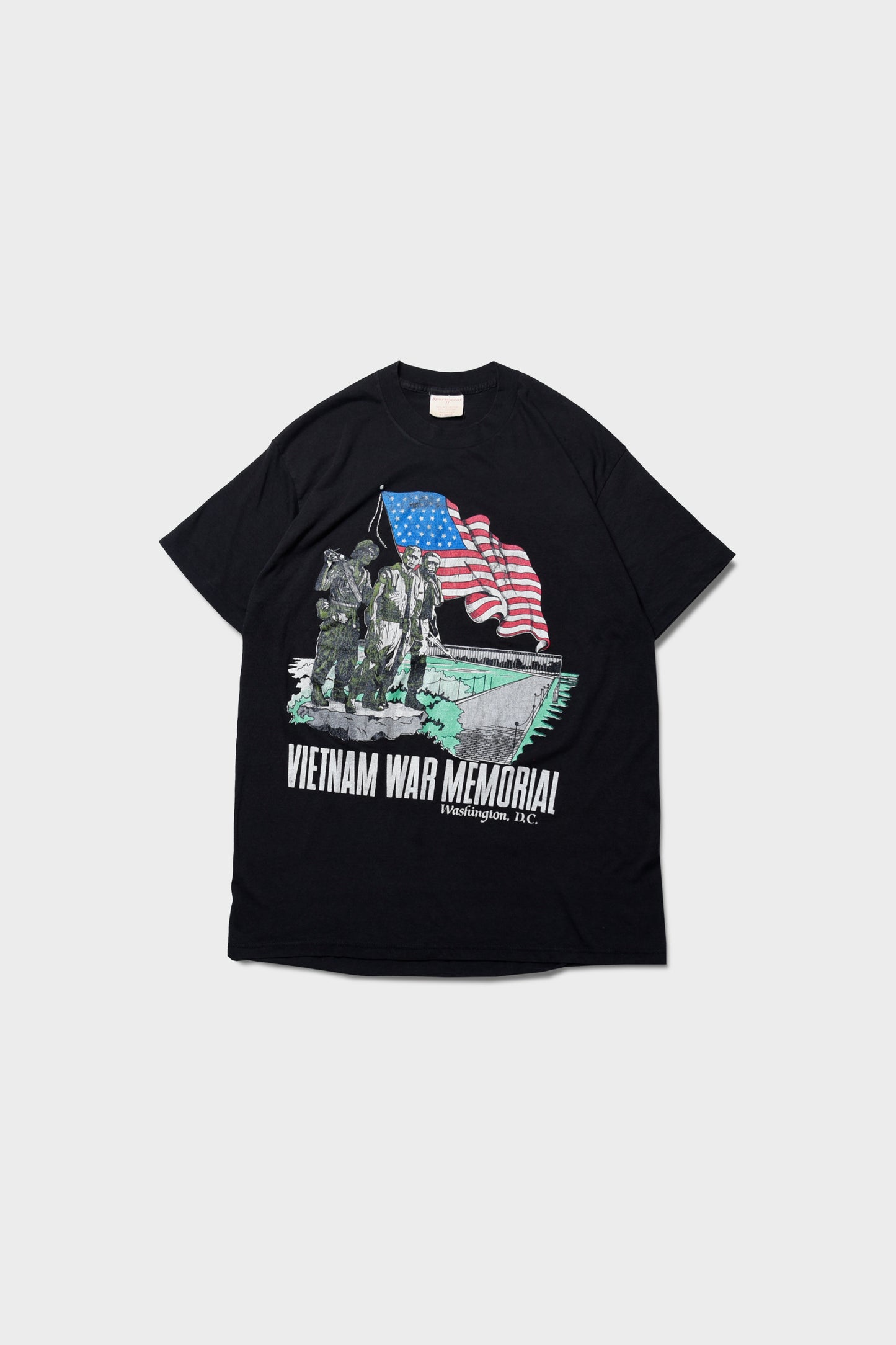90s graphic TEE