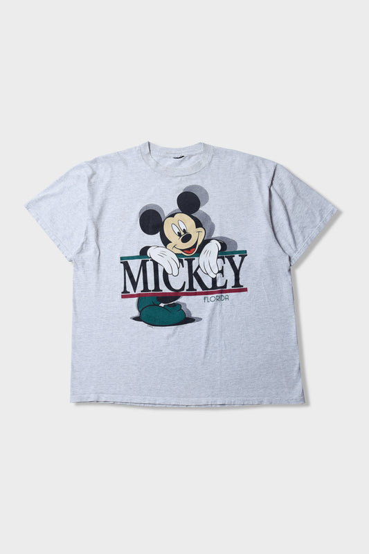 90s character TEE