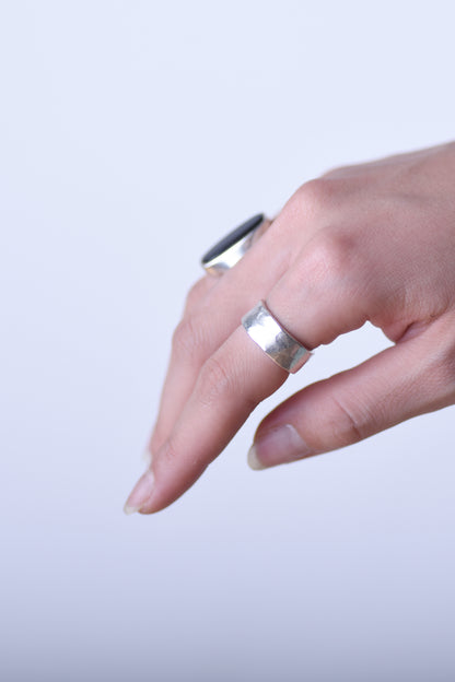 hand works silver ring 02